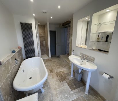 valley ensuite 9